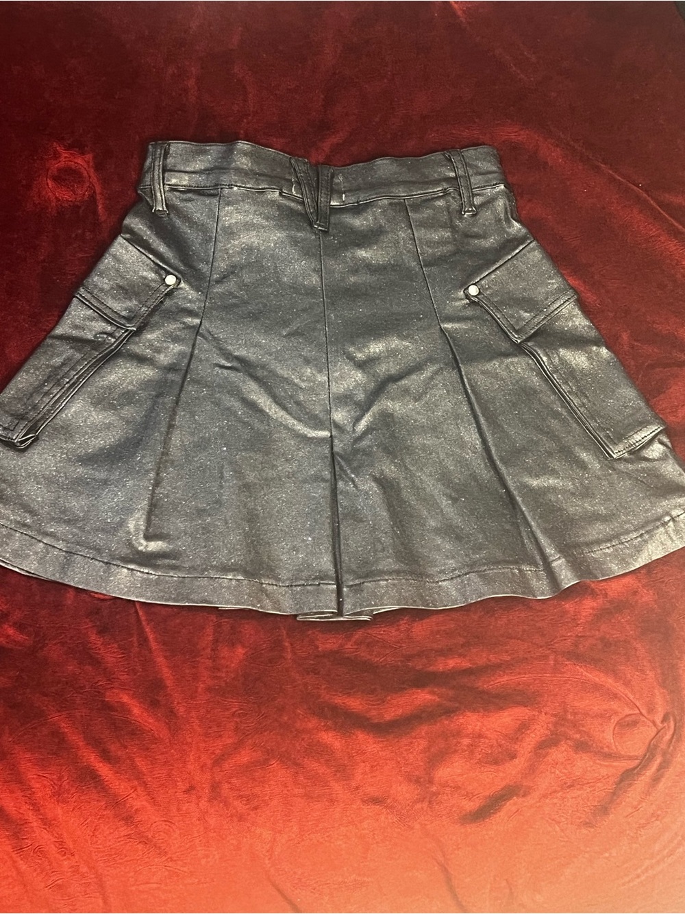 Vibrant Black Shimmery Mini Skirt size S - Picture 10 of 11